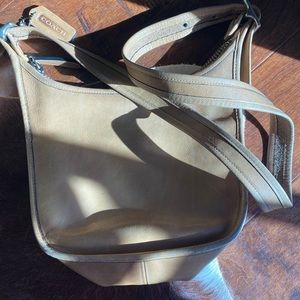 vintage leather Coach shoulder bag